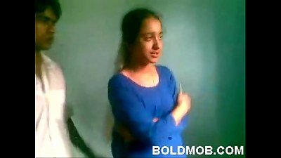 Desi college couple kiss pound